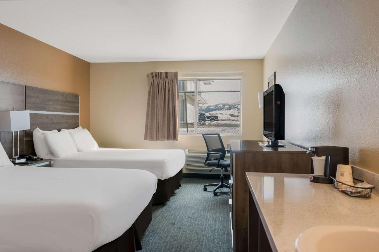 Surestay Hotel By Best Western Wells Exterior photo