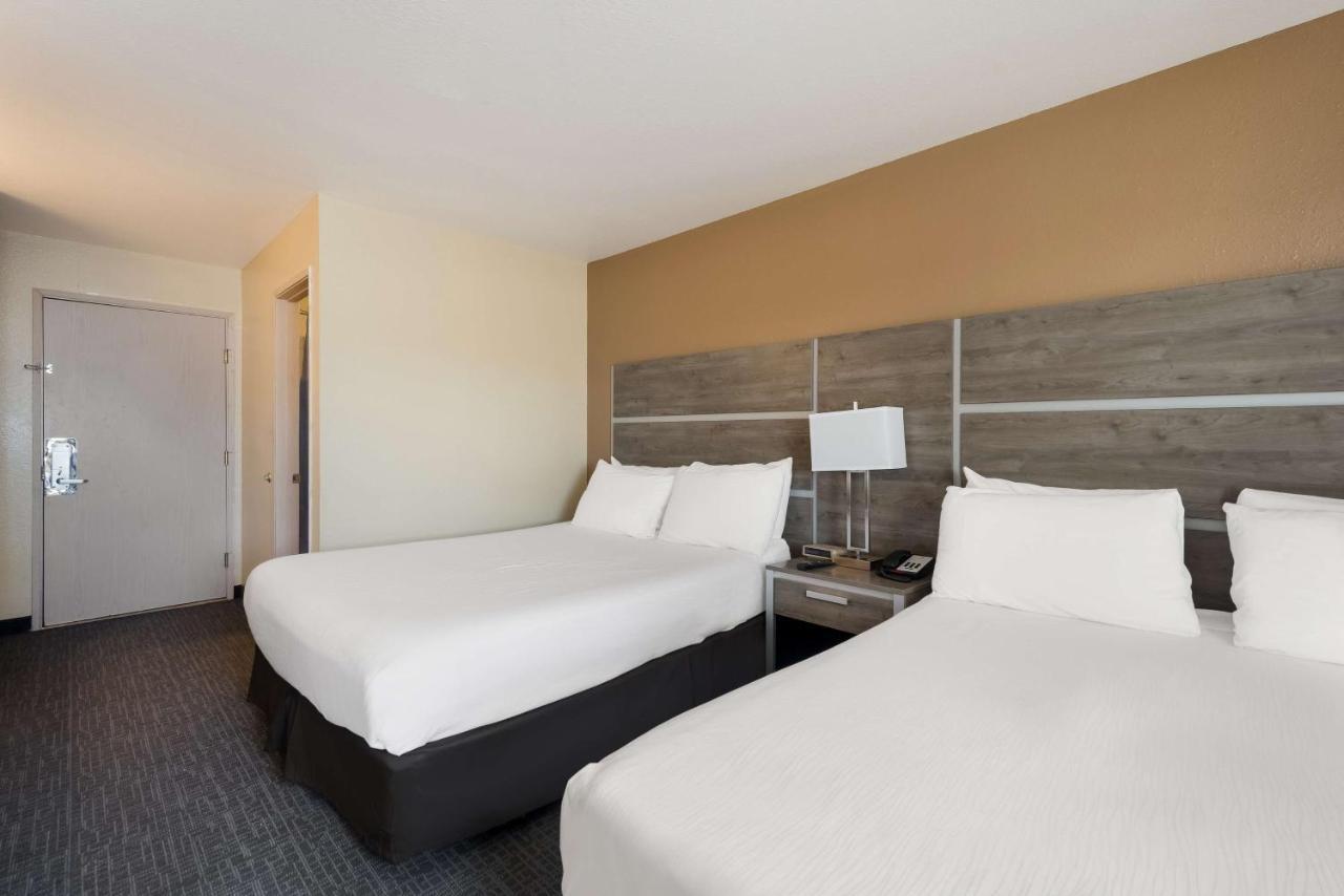 Surestay Hotel By Best Western Wells Exterior photo